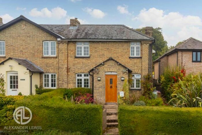 3 Bedroom Cottage For Sale In The Causeway, Therfield, Royston, SG8