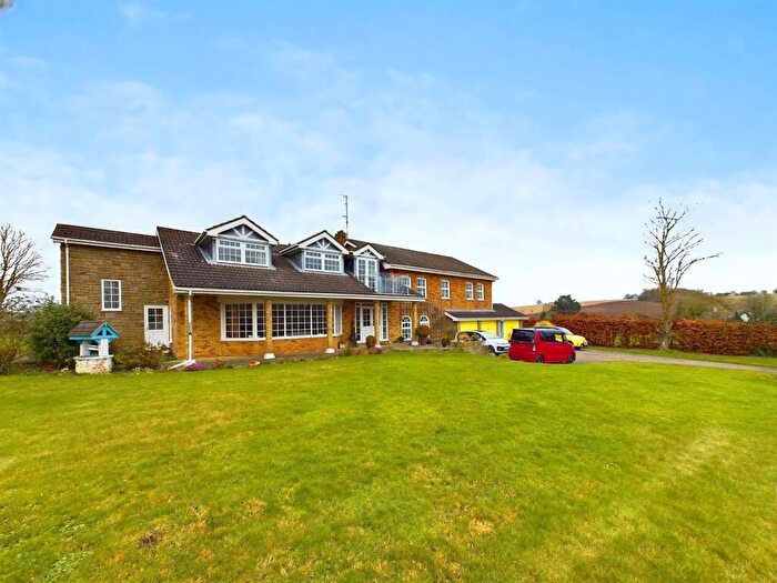 6 Bedroom Detached House For Sale In Raithby-Cum-Maltby, Louth, LN11