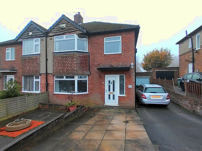 Houses for sale & to rent in BD8 0EH, Thornton Road, Clayton And