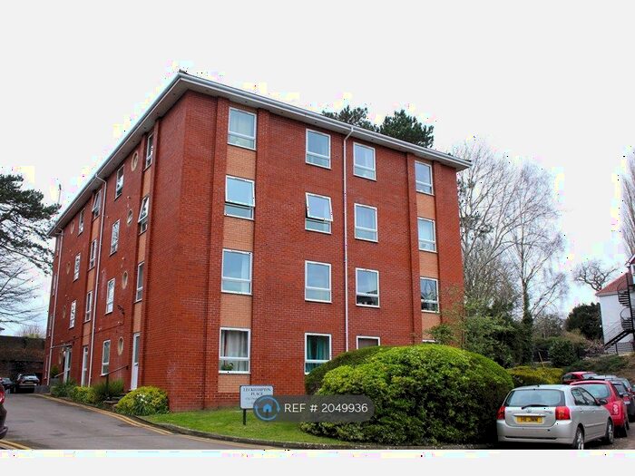 2 Bedroom Flat To Rent In Old Station Drive, Cheltenham, GL53