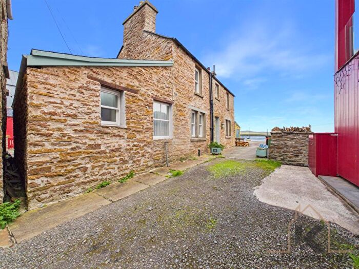 4 Bedroom Detached House For Sale In Graham Place, Stromness, Orkney, KW16