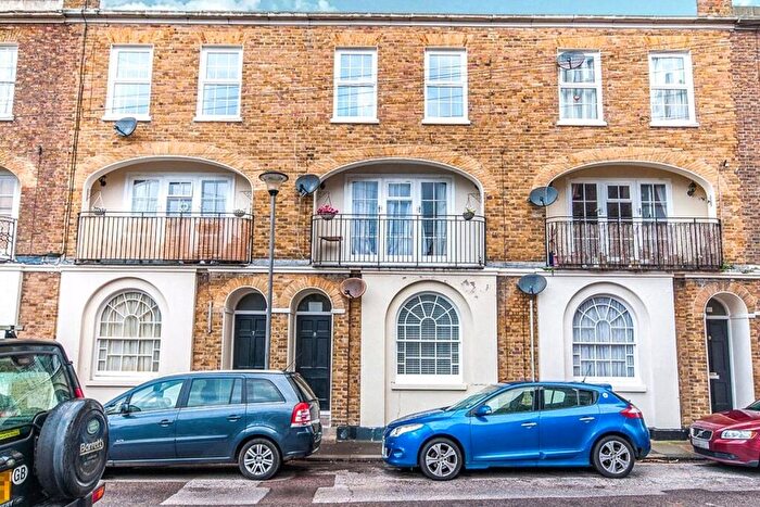 Flat To Rent In La Belle Alliance Square, Ramsgate, Kent, CT11