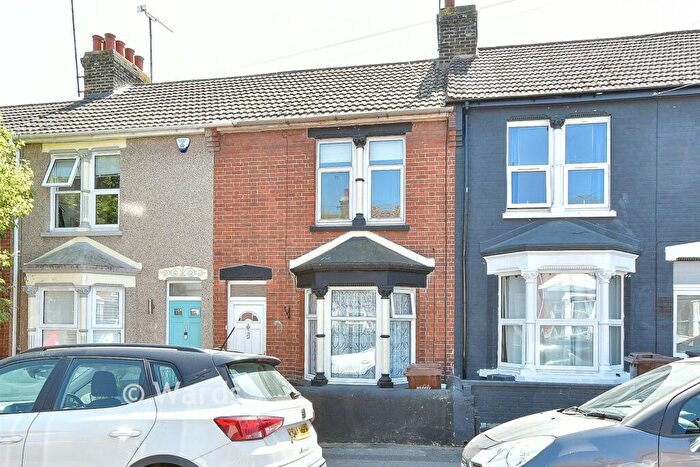 3 Bedroom Terraced House For Sale In Cavendish Avenue, Gillingham, Kent, ME7