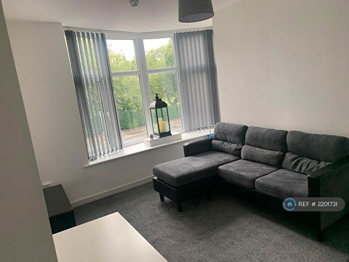 1 Bedroom Flat To Rent In Talbot Road, Stretford, Manchester, M32