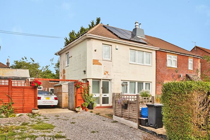 3 Bedroom Semi-Detached House For Sale In Freedom Avenue, Yeovil, BA21