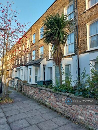 3 Bedroom Flat To Rent In Davenant Road, London, N19