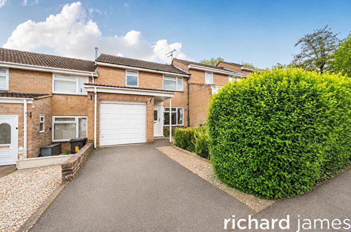 3 Bedroom Terraced House For Sale In Knowlands, Highworth, Swindon, SN6