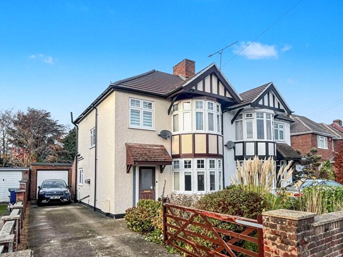 3 Bedroom Semi Detached House For Sale In Green Road, High Wycombe, HP13