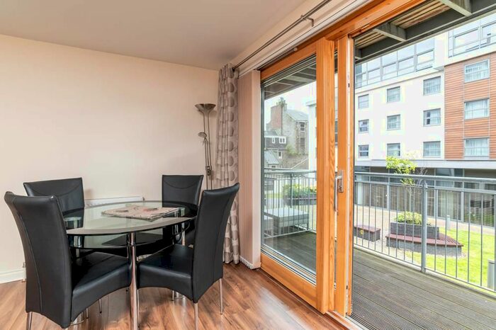 2 Bedroom Flat To Rent In Charlotte Street, Mid Floor, AB25