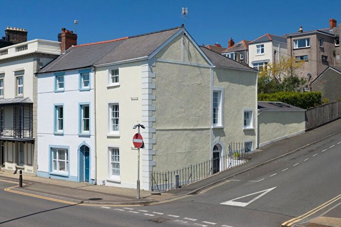 4 Bedroom Terraced House For Sale In Hamilton Terrace, Milford Haven, SA73