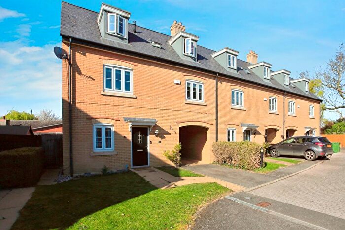 4 Bedroom Terraced House For Sale In Penwald Court, Peakirk, Peterborough, PE6