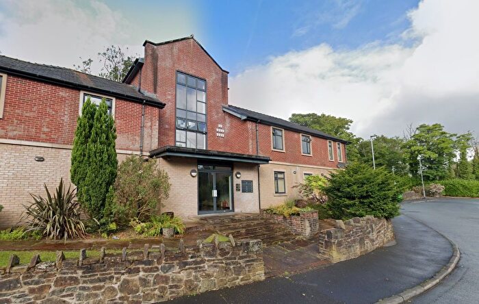 2 Bedroom Flat To Rent In Pargate Chase, Rochdale, OL11