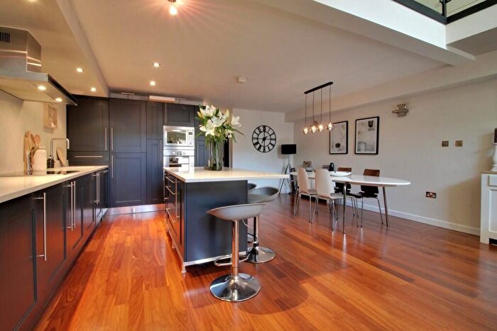 2 Bedroom Apartment To Rent In Amazon Lofts, Tenby Street, Jewellery Quarter, B1
