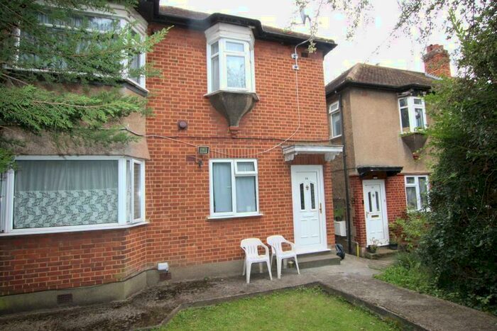 2 Bedroom Flat To Rent In Kenton, Kenton, HA3