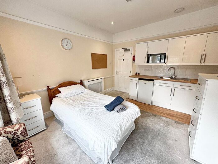 1 Bedroom House To Rent In Studio, Mount Road, Hinckley, LE10