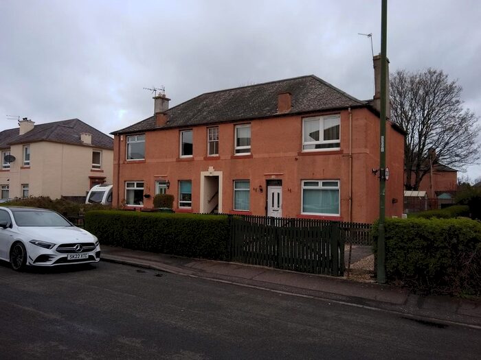 2 Bedroom Flat To Rent In Stenhouse Gardens, Edinburgh, Midlothian, EH11