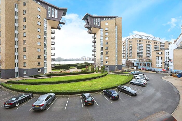 2 Bedroom Flat To Rent In Westferry Road, London, E14