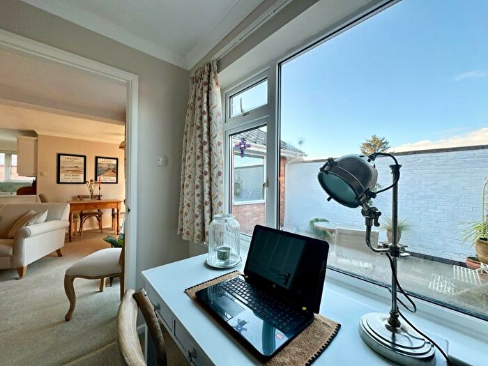 2 Bedroom Bungalow For Sale In Queens Court, Ledbury, HR8