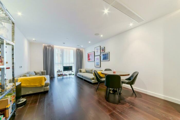 2 Bedroom Flat For Sale In Glacier House, The Residence, Nine Elms, SW11
