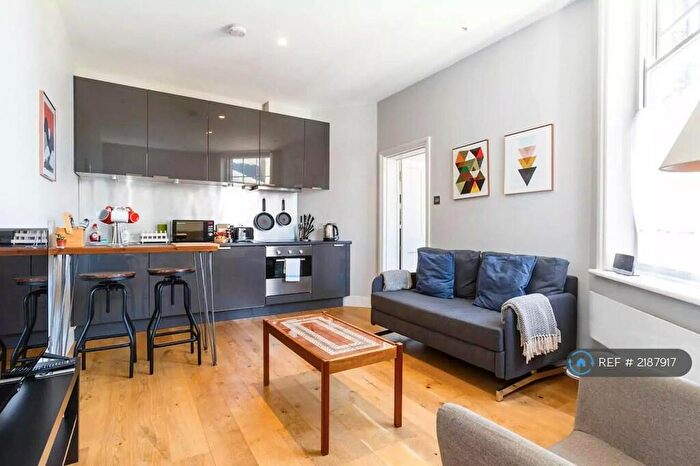 1 Bedroom Flat To Rent In Primrose Mansions, London, SW11