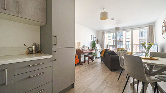 1 Bedroom Flat For Sale In Palmer Street, Reading, RG1