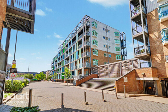2 Bedroom Apartment To Rent In Warren Close, Cambridge, CB2