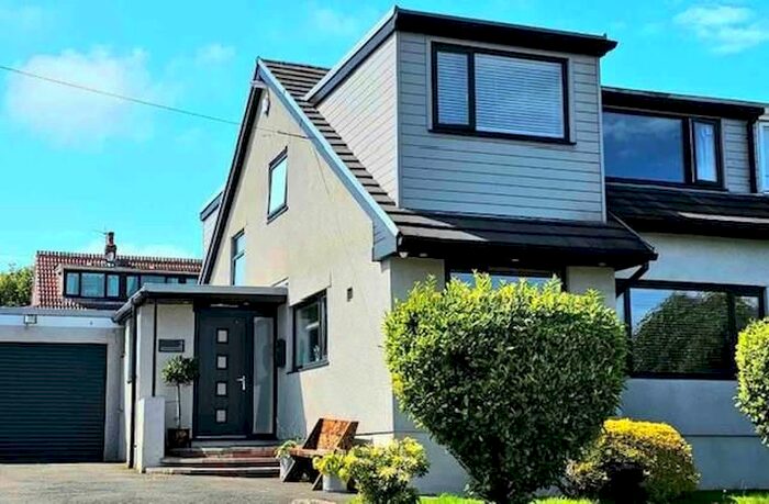 3 Bedroom Property To Rent In Huntsman Cove, Mumbles, Swansea, SA3