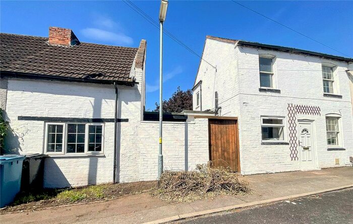 2 Bedroom Terraced House To Rent In Mount Pleasant, Tamworth, Staffordshire, B77