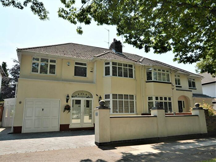 4 Bedroom Semi-Detached House To Rent In Childwall Valley Road, Liverpool, L16