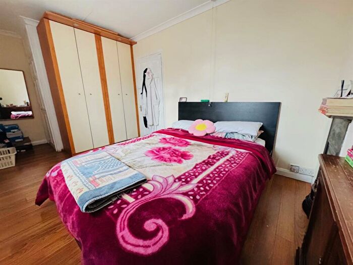 3 Bedroom Terraced House For Sale In Abbots Road, Edgware, HA8