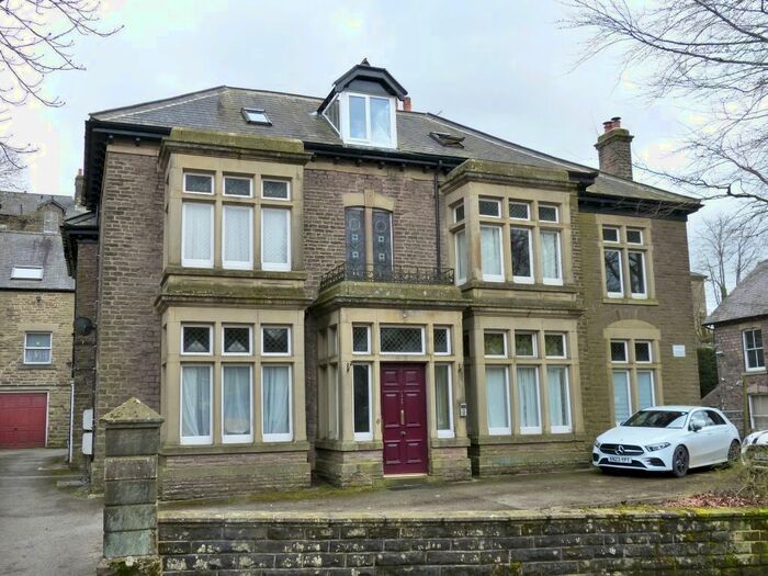 2 Bedroom Flat To Rent In Norman House, Hardwick Mount, Buxton, SK17
