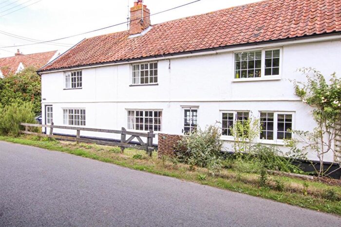 2 Bedroom Cottage For Sale In Rectory Road, Middleton, IP17
