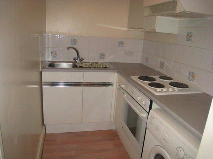 Studio To Rent In Fairbridge Road, Archway N19