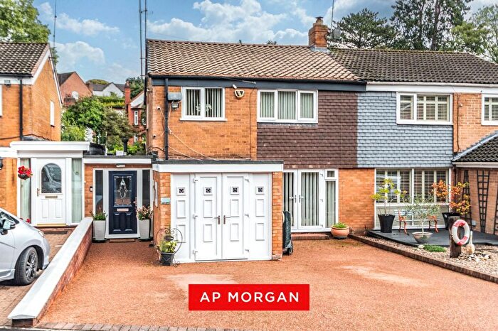 3 Bedroom Semi-detached House For Sale In Lickey Coppice, Cofton Hackett, Birmingham, Worcestershire, B45