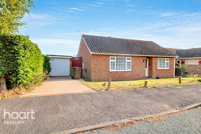 2 Bedroom Detached Bungalow For Sale In The Limes, Ashill, IP25