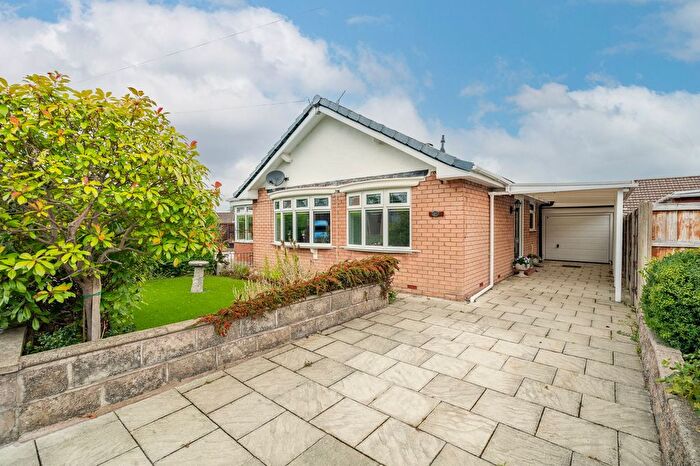 3 Bedroom Detached Bungalow For Sale In Canolblas Avenue, Bodelwyddan, LL18