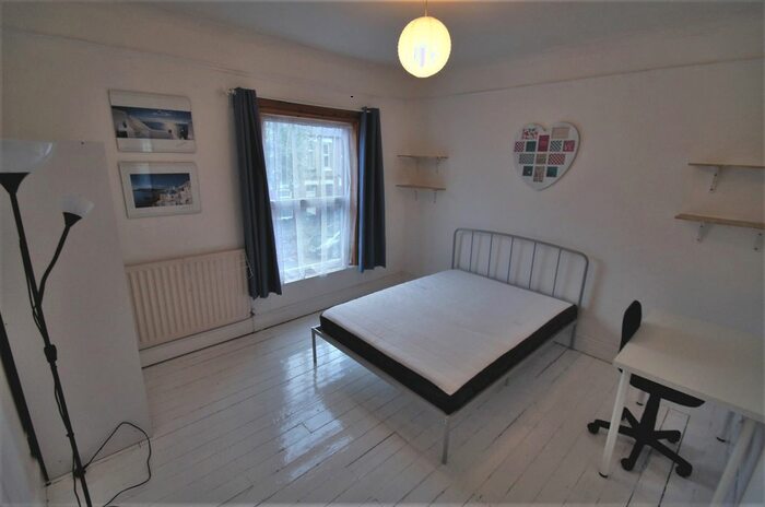 3 Bedroom Terraced House To Rent In Hollis Road, Stoke, Coventry, CV3