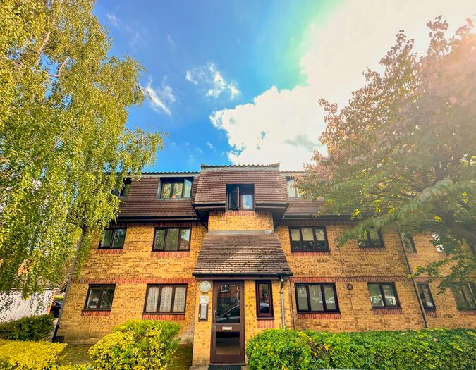 1 Bedroom Studio To Rent In Southwold Road, Watford, WD24