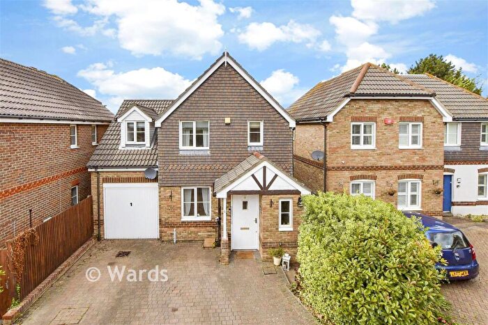 3 Bedroom Detached House For Sale In Maple Close, Broadstairs, Kent, CT10