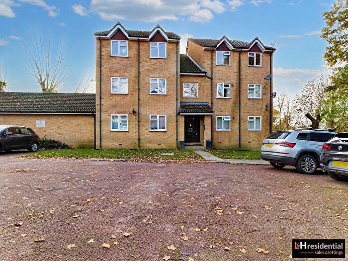 1 Bedroom Flat To Rent In Danziger Way, Borehamwood, WD6