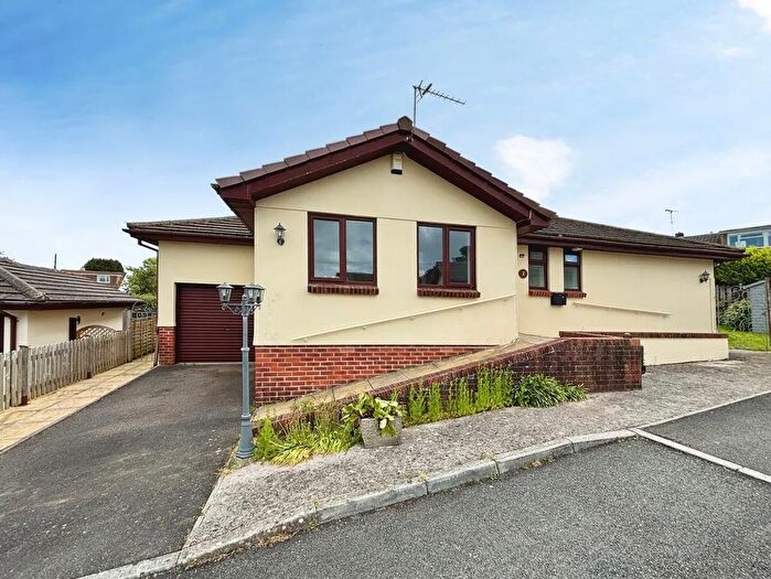 3 Bedroom Detached Bungalow For Sale In Rose Gardens, Ipplepen, Newton Abbot, Devon., TQ12