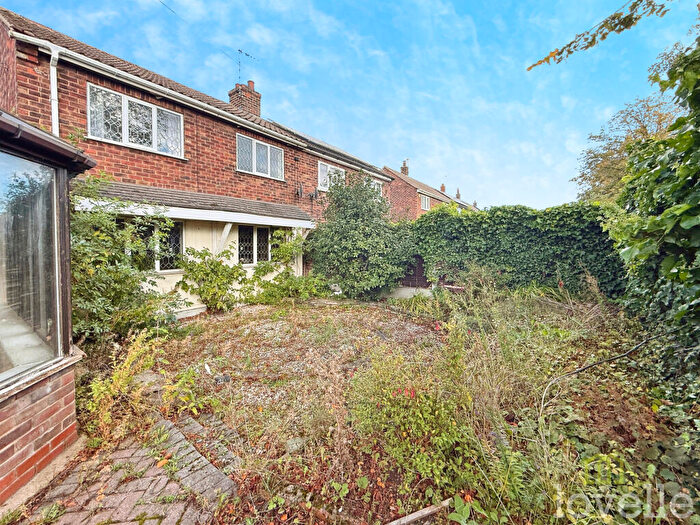 3 Bedroom Semi-Detached House For Sale In George Street, Keadby, DN17