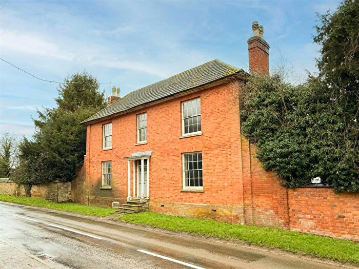 6 Bedroom Detached House For Sale In Harborough Road, Braybrooke, Market Harborough, LE16