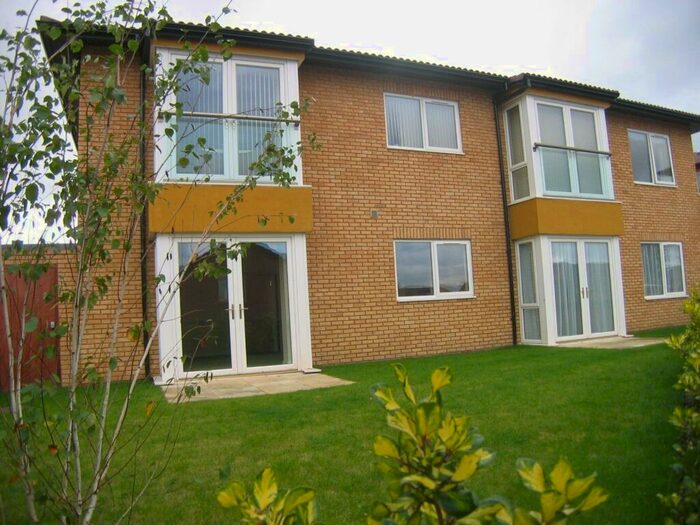 2 Bedroom Apartment For Sale In Sienna Court, Chadderton, OL9