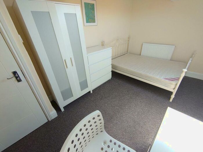 5 Bedroom Terraced House To Rent In Jubilee Drive, Kensington Fields, L7