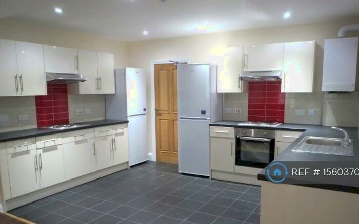 7 Bedroom Semi-Detached House To Rent In Burlington Road, Southampton, SO15