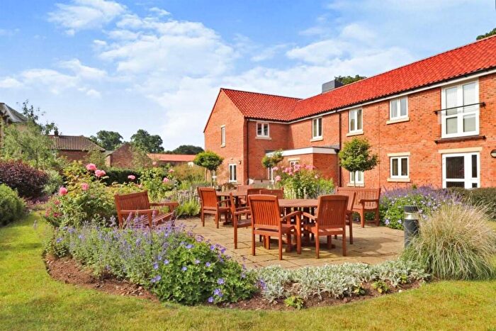 2 Bedroom Apartment To Rent In William Bradford Court, Tickhill Rd, DN10