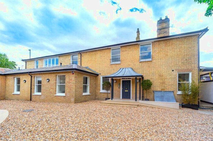 Studio To Rent In Maids Causeway, Cambridge, CB5