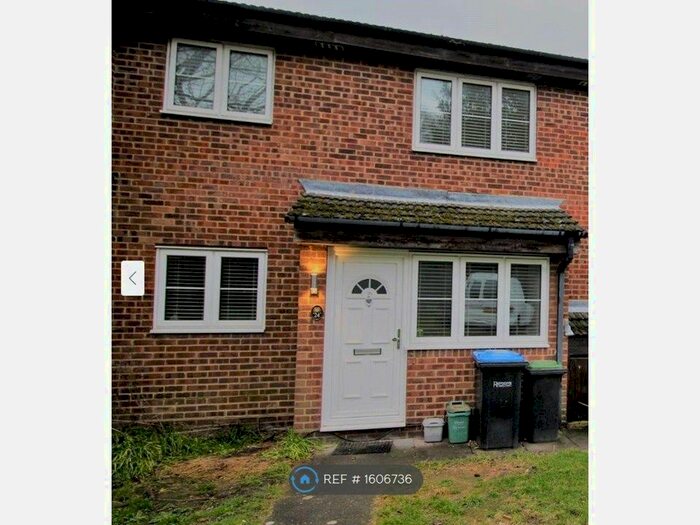 1 Bedroom Terraced House To Rent In Sycamore Walk, Englefield Green, Egham, TW20