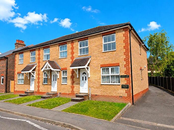 1 Bedroom Maisonette To Rent In Castle Road, Rayleigh, Essex, SS6